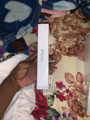 New Apple iPhone 11 64 GB Purple