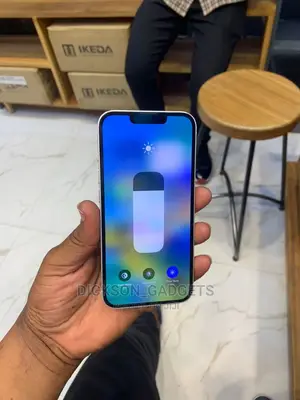 Apple iPhone 13 128 GB White