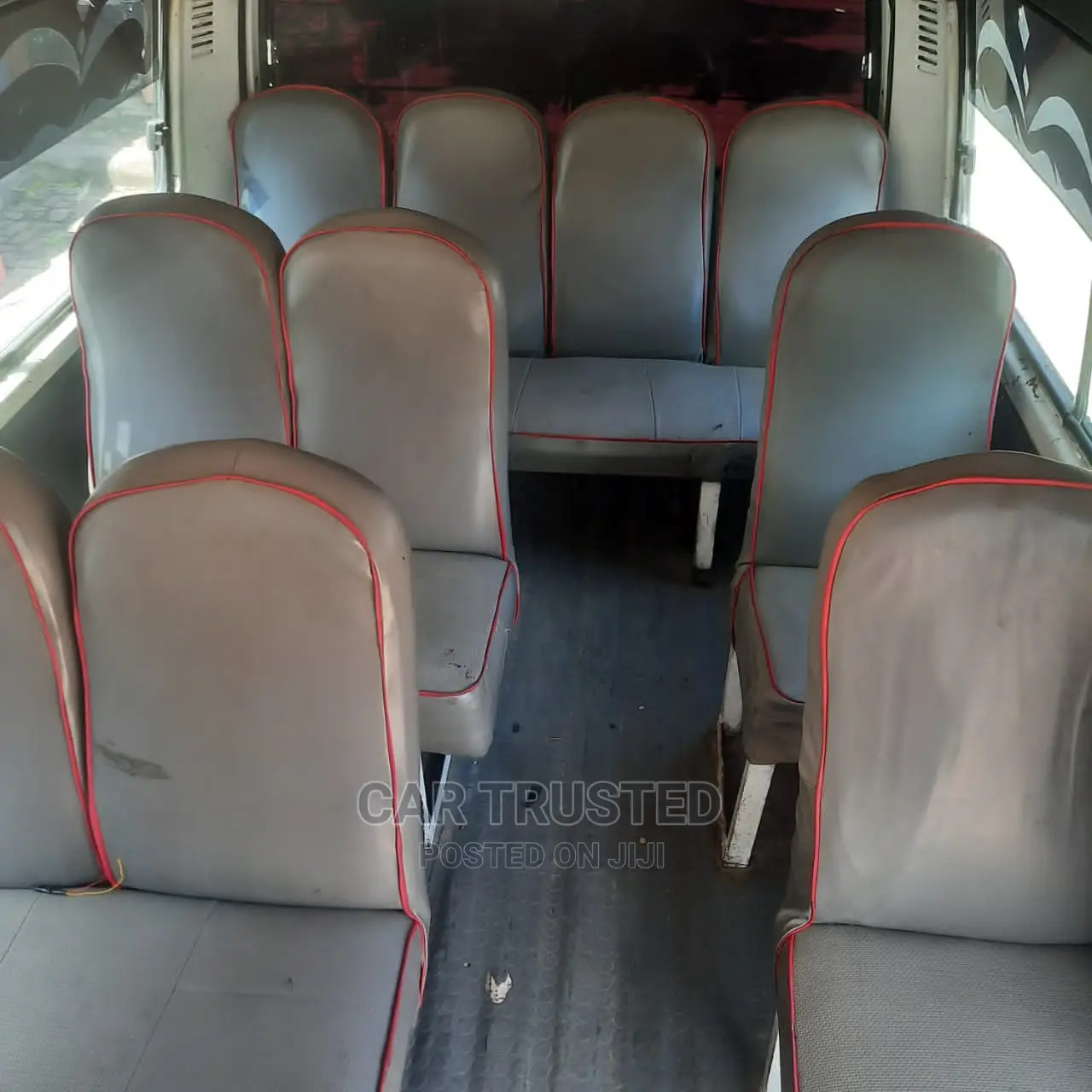 Toyota HiAce 2002 White