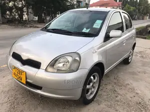 Toyota Vitz 1.3 FWD 5dr 2002 Silver