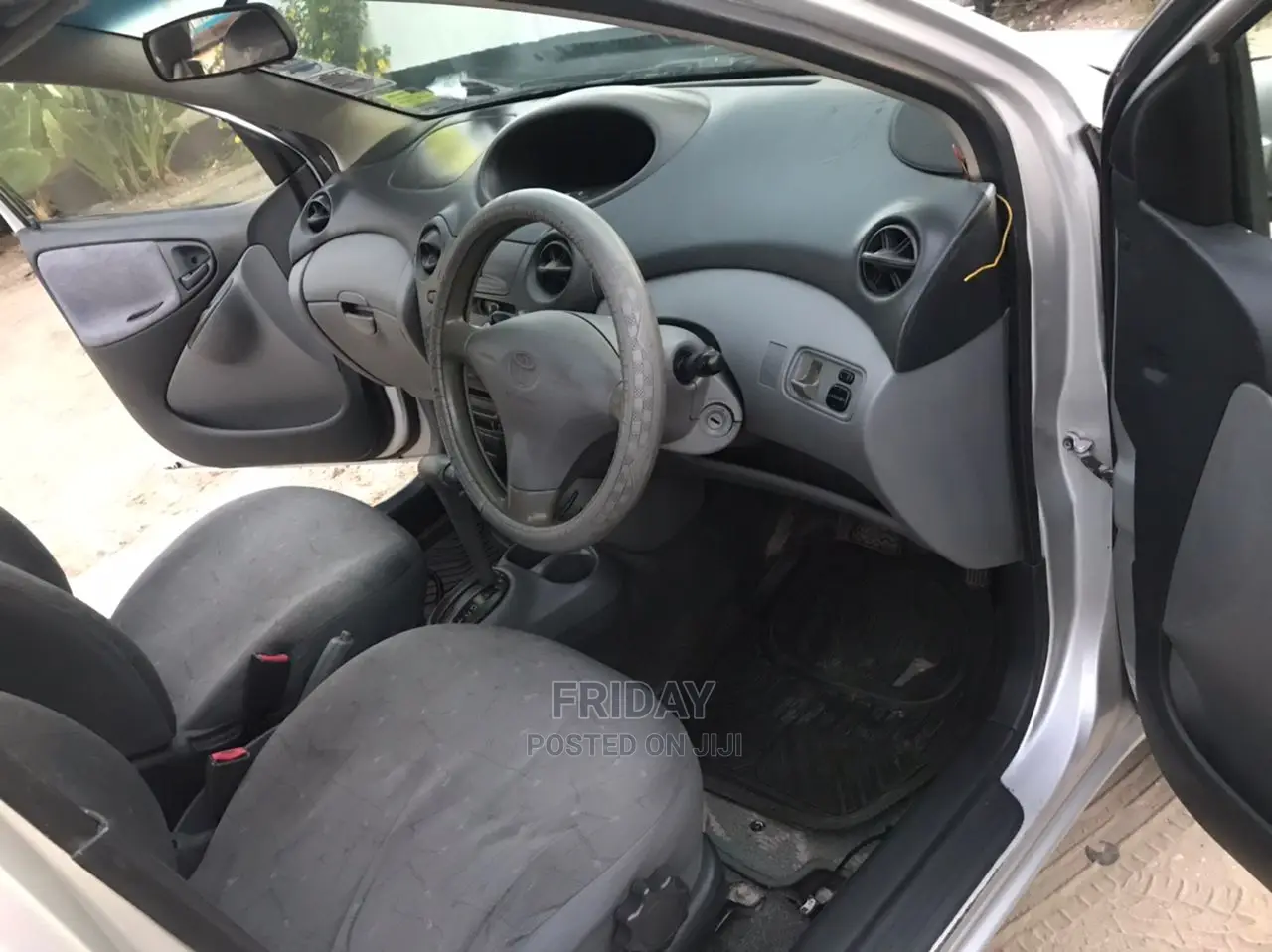 Toyota Vitz 1.3 FWD 5dr 2002 Silver