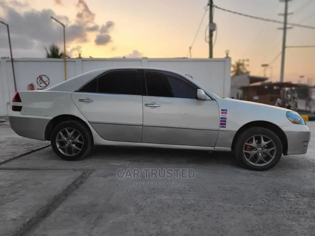 Toyota Mark II 2.0 AWD 2002 Silver