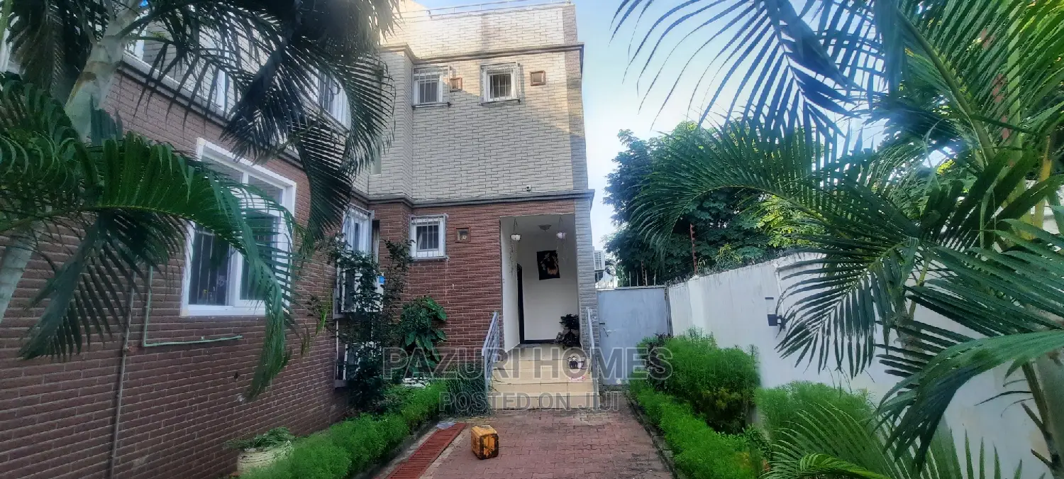 4bdrm Villa in Masaki for rent