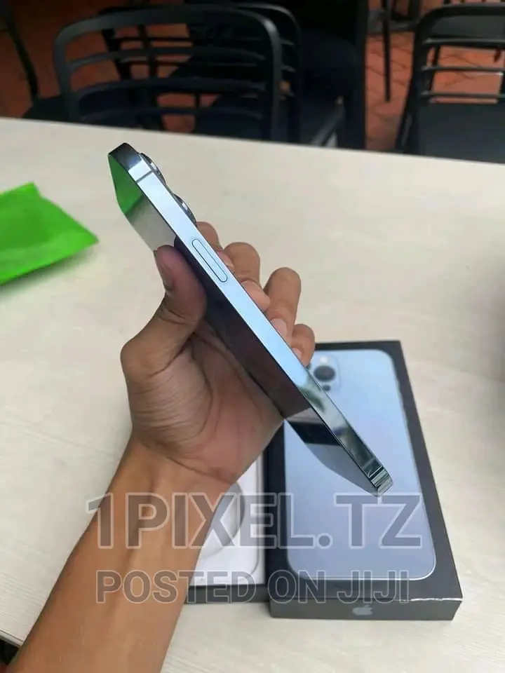 New Apple iPhone 13 Pro Max 128 GB Black