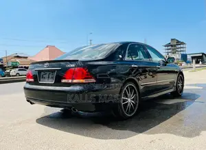 Toyota Crown 2006 Black