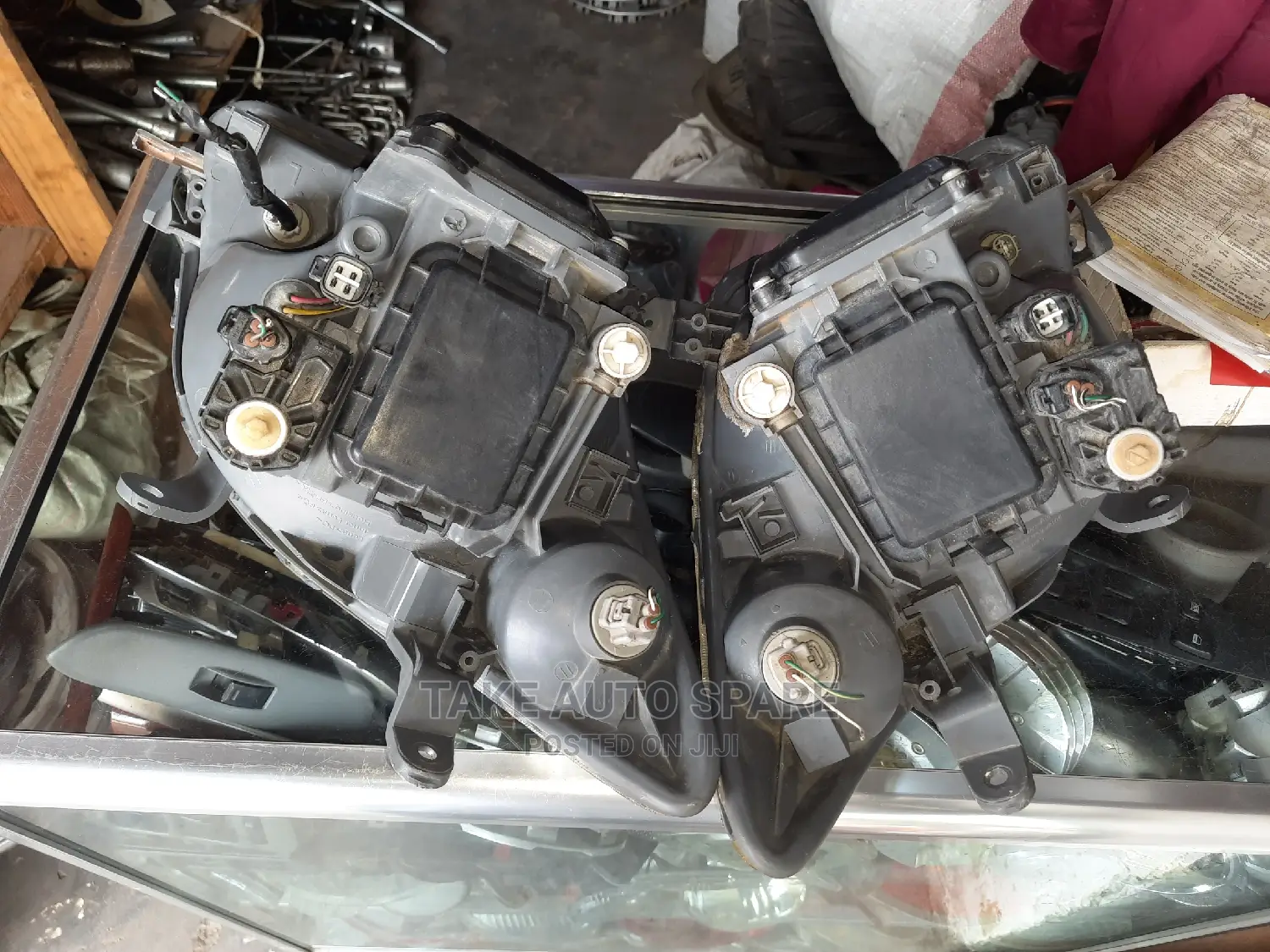 Right Headlight for Toyota IST