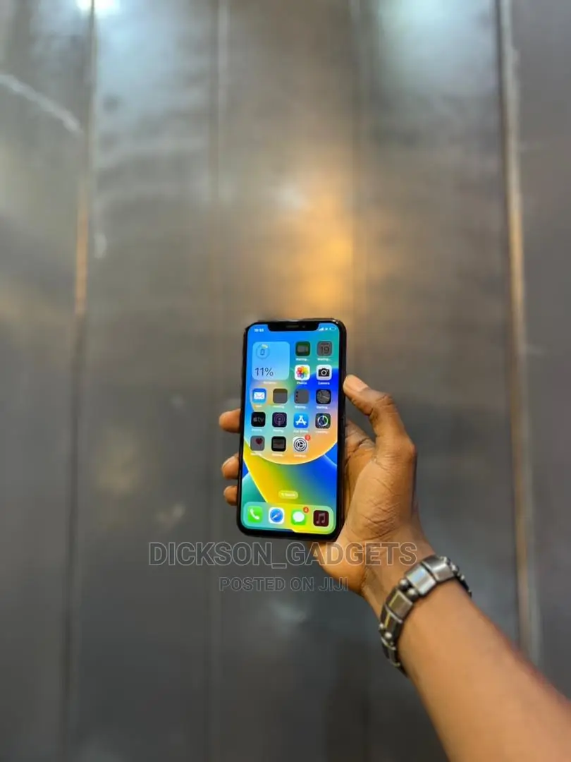 Apple iPhone X 64 GB Black