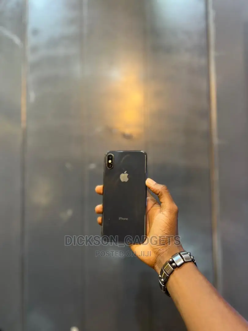 Apple iPhone X 64 GB Black