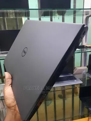 Laptop Dell Inspiron 14 8GB Intel Core I5 HDD 1T