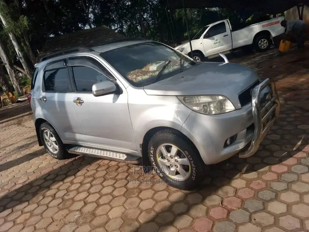 Toyota Rush 1.5 RWD 2007 Silver