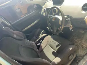 Toyota IST 2004 Blue