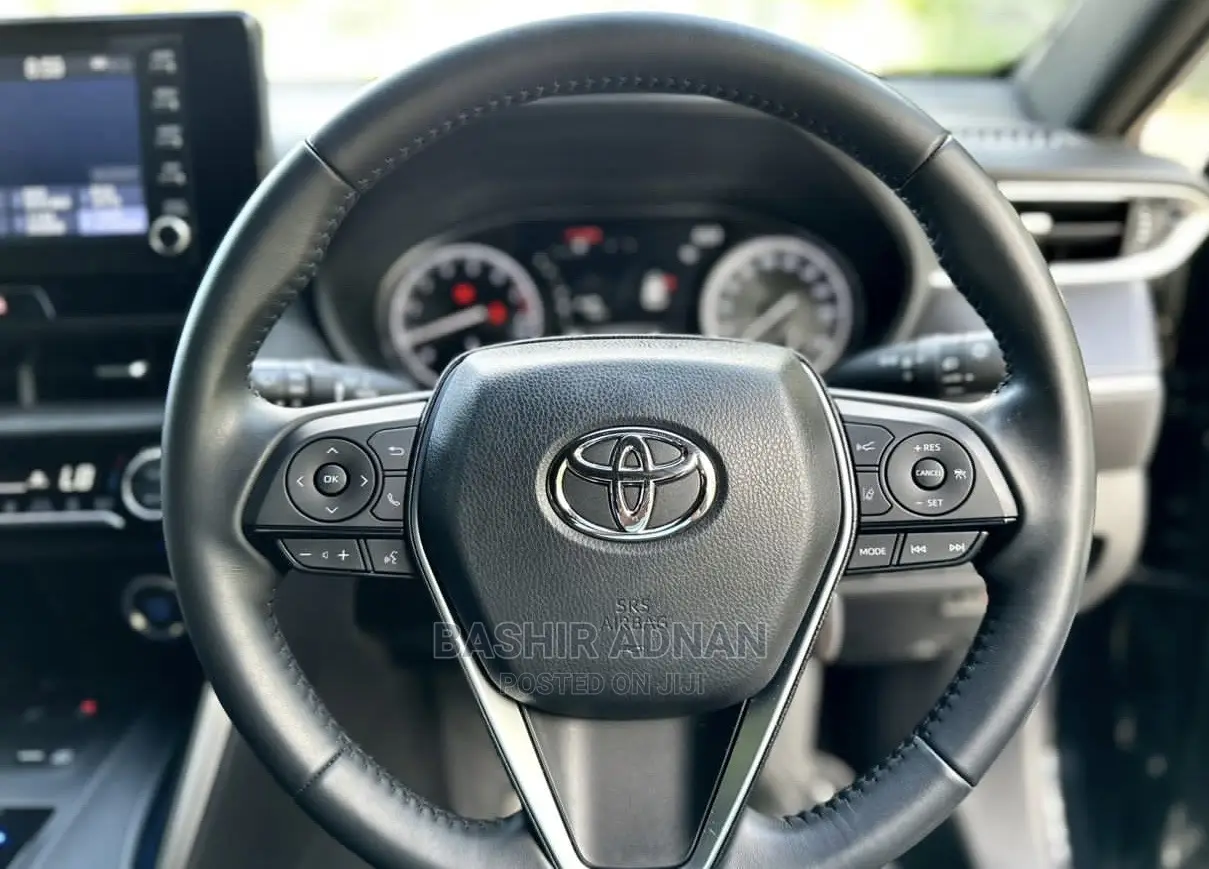 Toyota Harrier 2022 Black