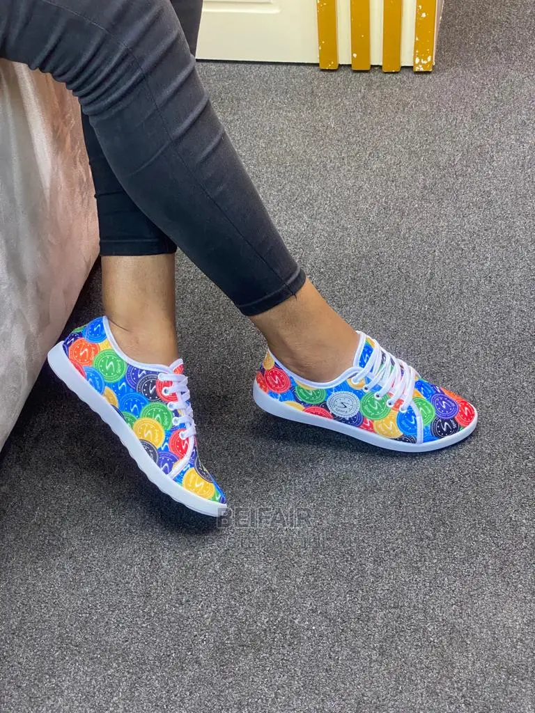 Raba | Speakers | Simple Shoes