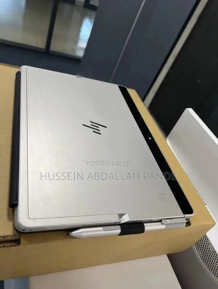 Laptop HP EliteBook X2 1012 G2 8GB Intel Core I5 SSHD (Hybrid) 256GB
