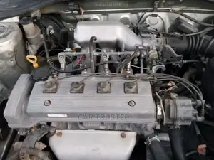 Toyota Carina 1.6 FWD Sedan 2000 Silver