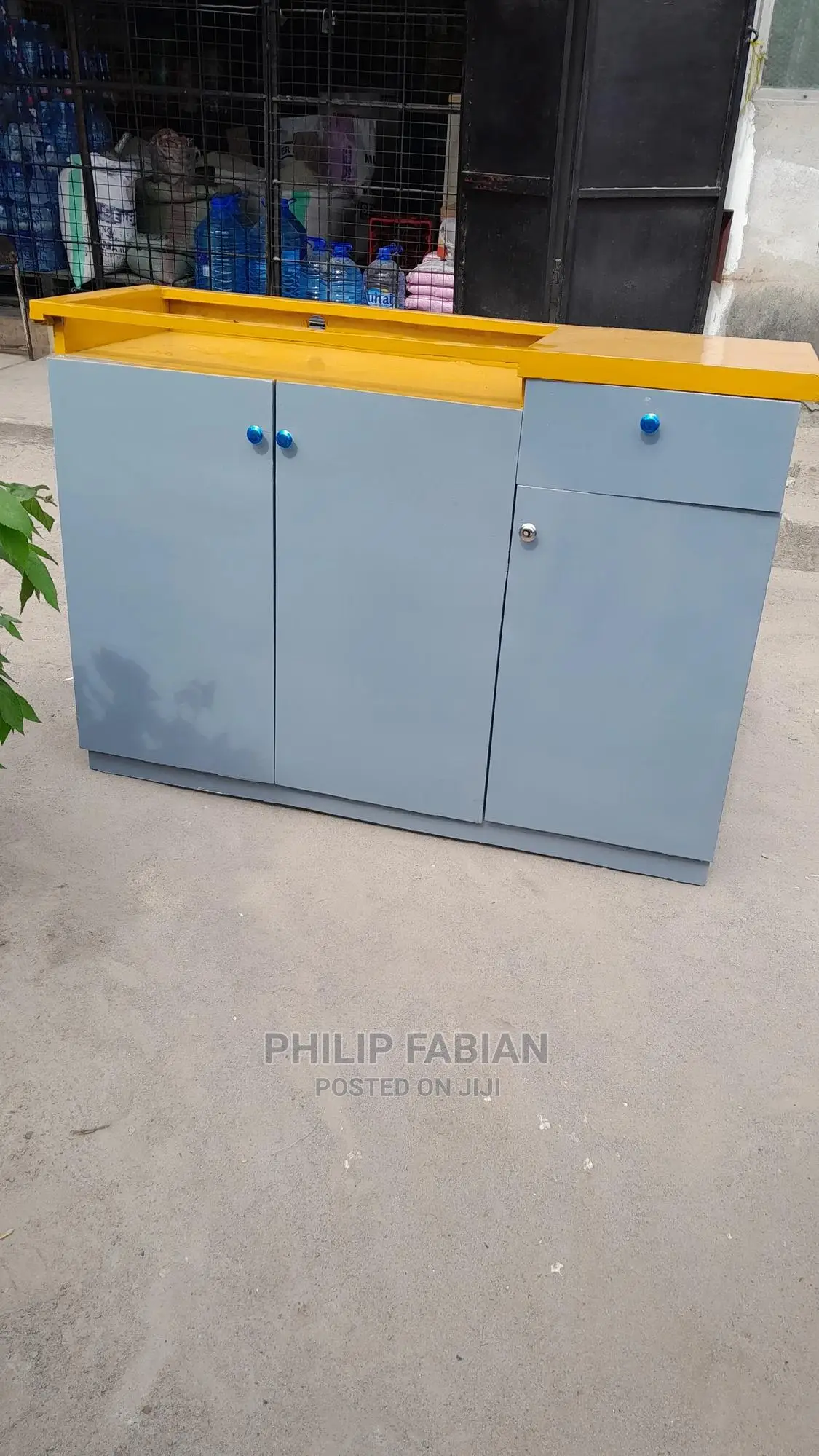 Kitchen Cabinet