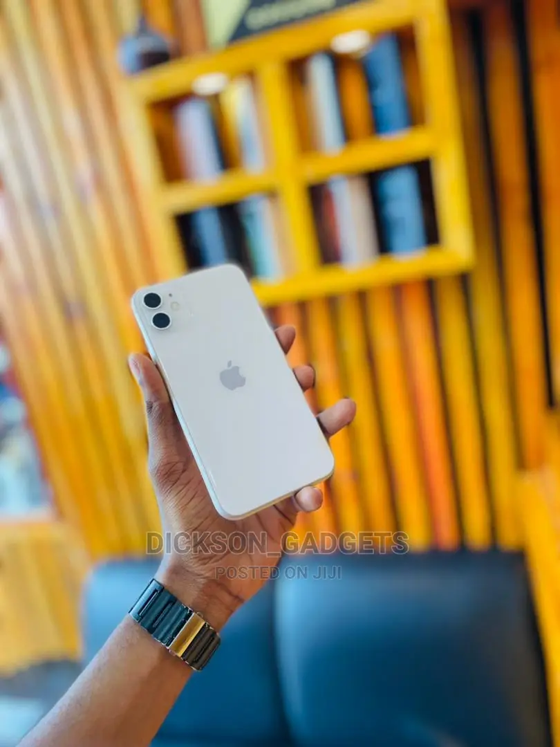 Apple iPhone 11 64 GB White