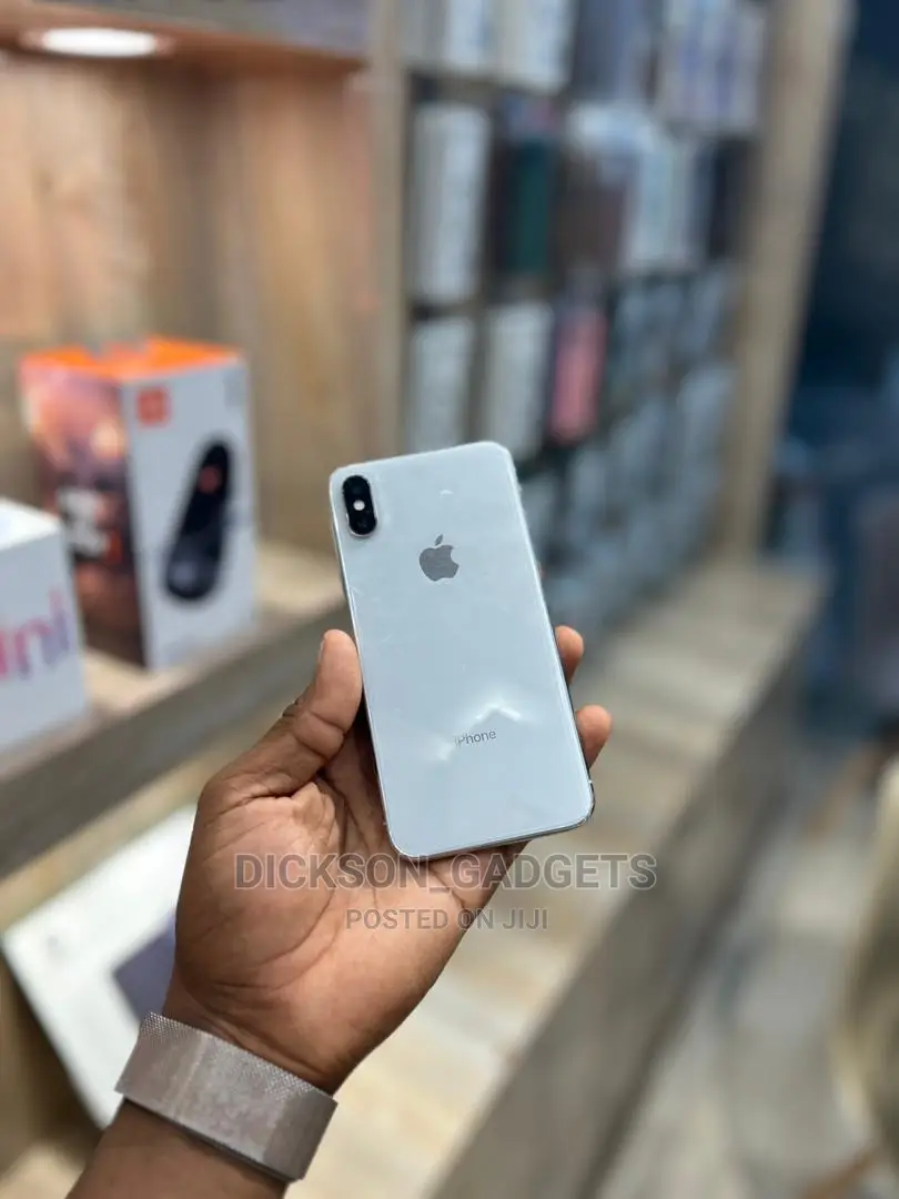 Apple iPhone X 64 GB White