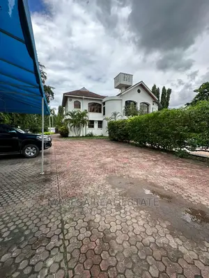 5bdrm Bungalow in Masaki for rent