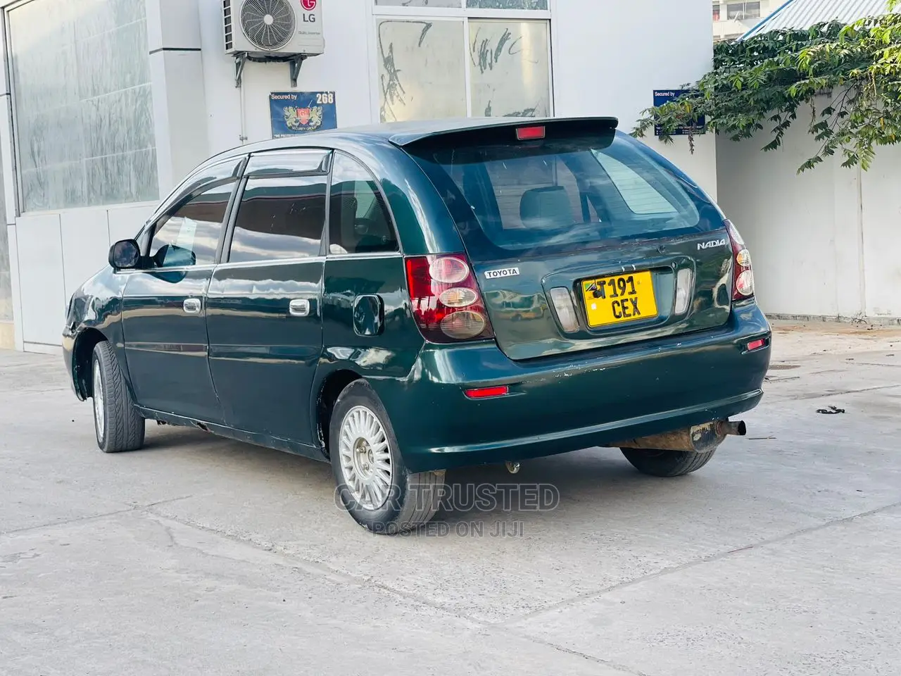 Toyota Nadia 2.0 135hp FWD 2000 Green