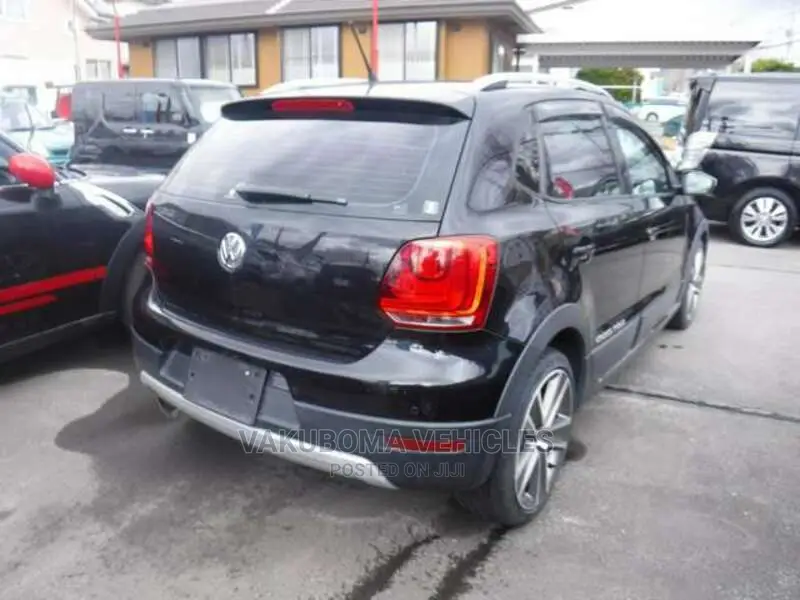 Volkswagen Polo 2011 Black