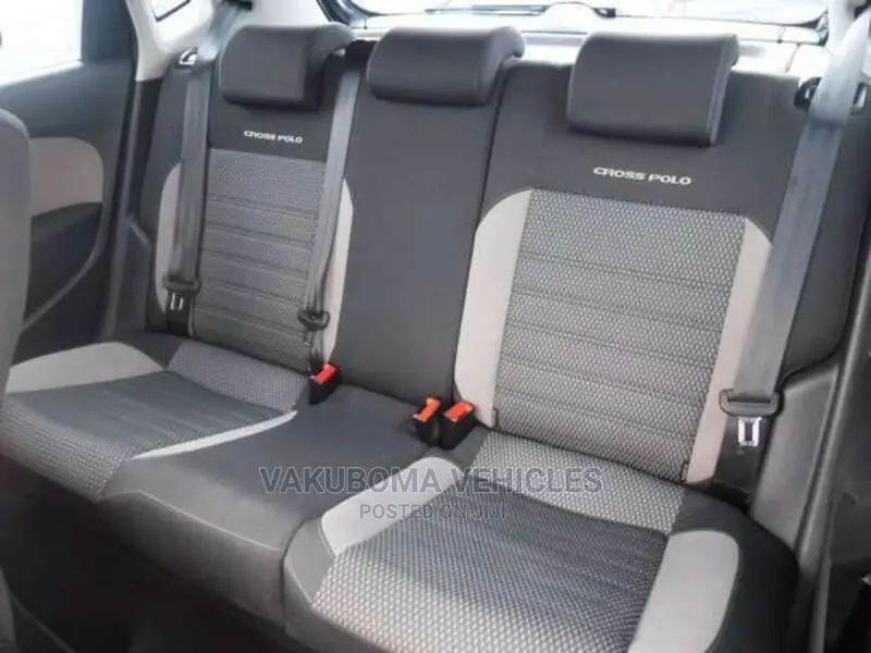 Volkswagen Polo 2011 Black
