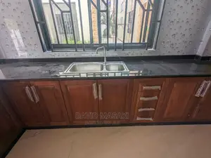 4bdrm House in Oysterbay for rent