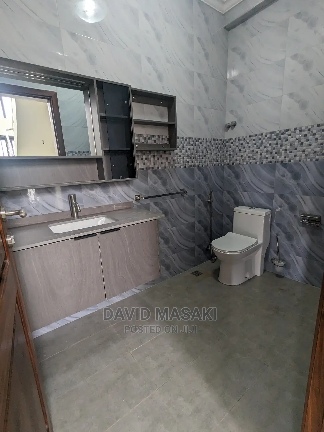 4bdrm House in Oysterbay for rent