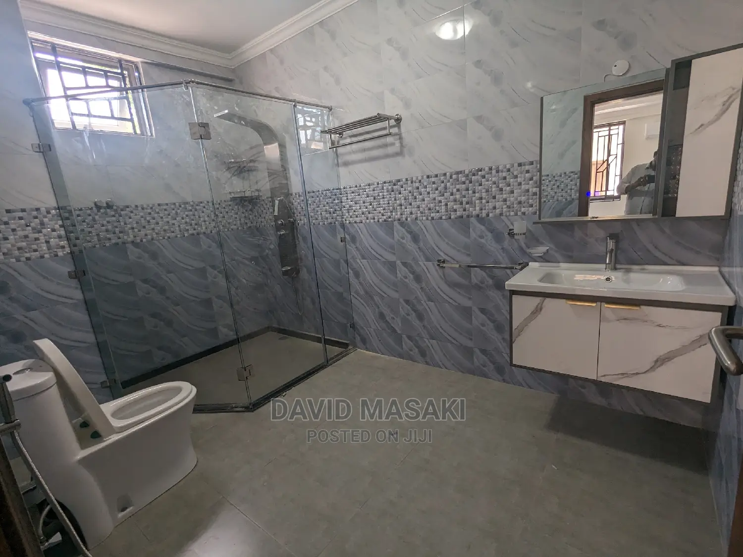 4bdrm House in Oysterbay for rent