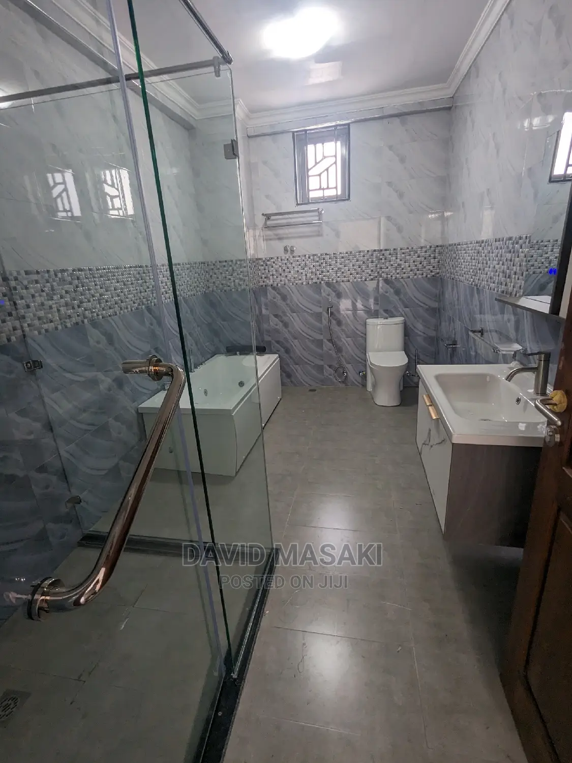 4bdrm House in Oysterbay for rent