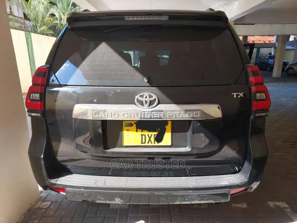Toyota Land Cruiser Prado 4.0 2018 Black