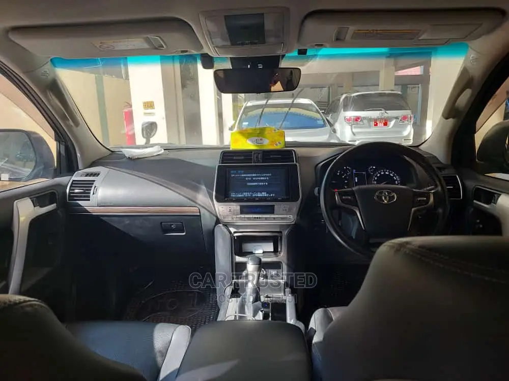 Toyota Land Cruiser Prado 4.0 2018 Black