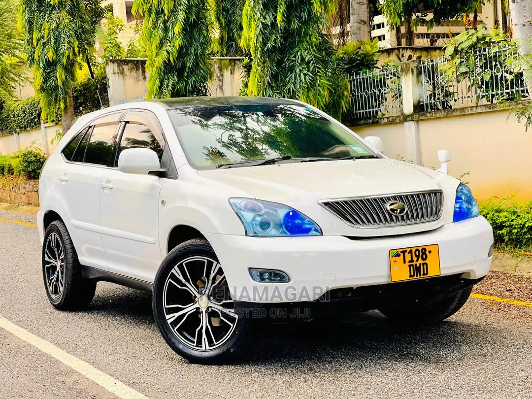 Toyota Harrier 2006 White