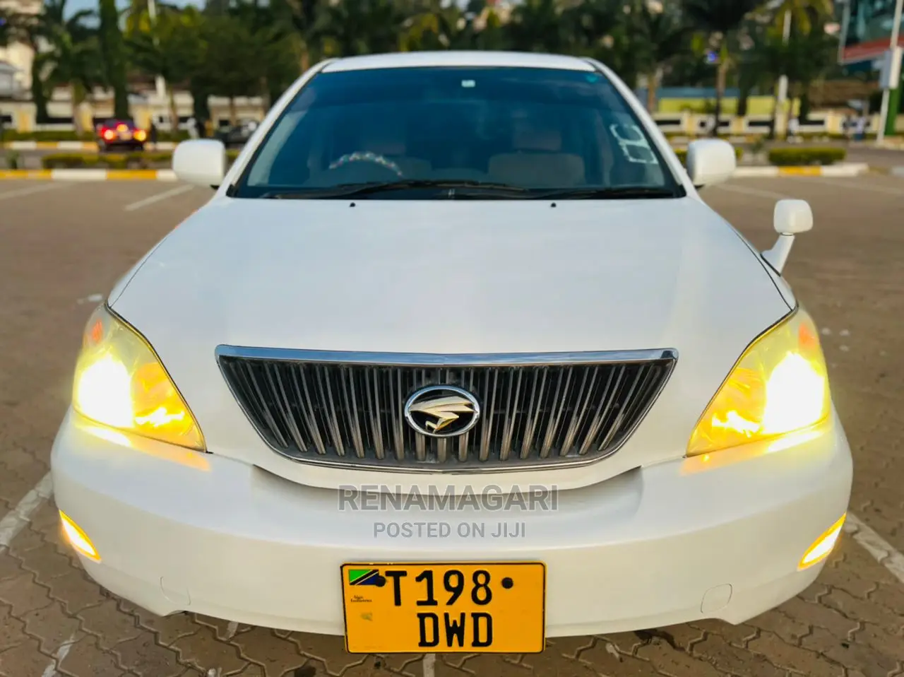 Toyota Harrier 2006 White