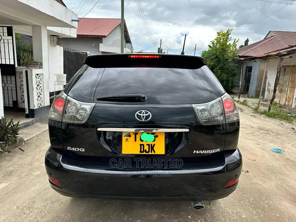 Toyota Harrier 2.4 4WD 2005 Black