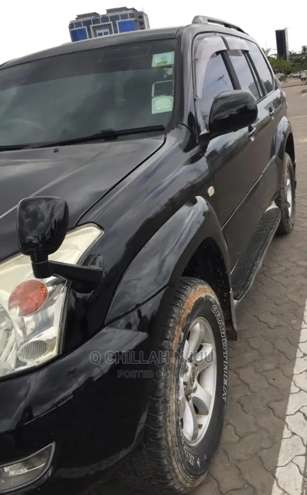 Toyota Land Cruiser Prado 2005 Black