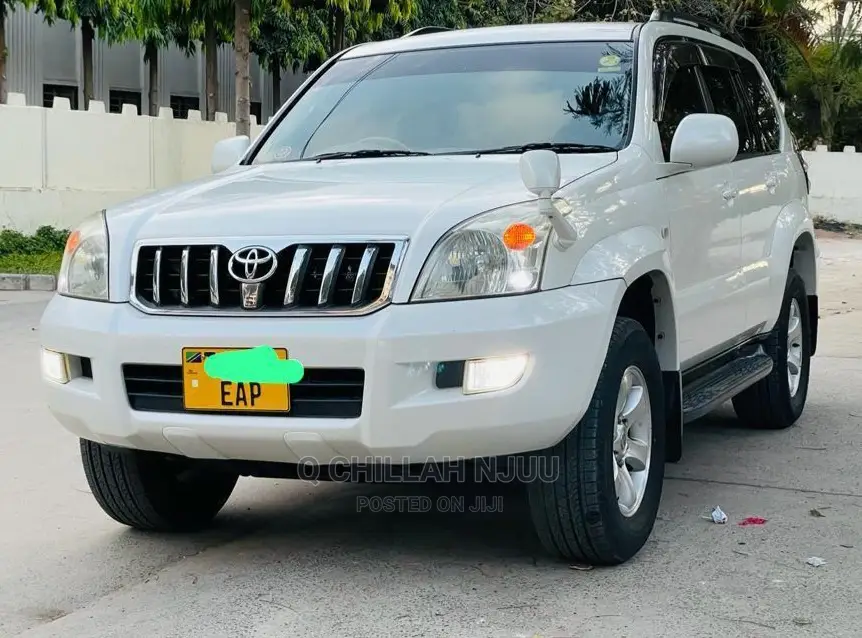 Toyota Land Cruiser Prado 2007 White