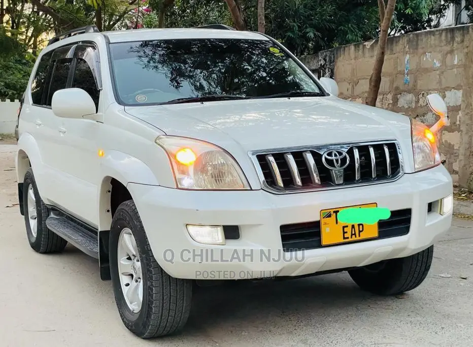 Toyota Land Cruiser Prado 2007 White
