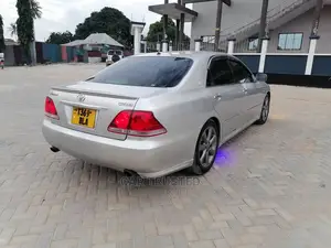 Toyota Crown 2005 Silver