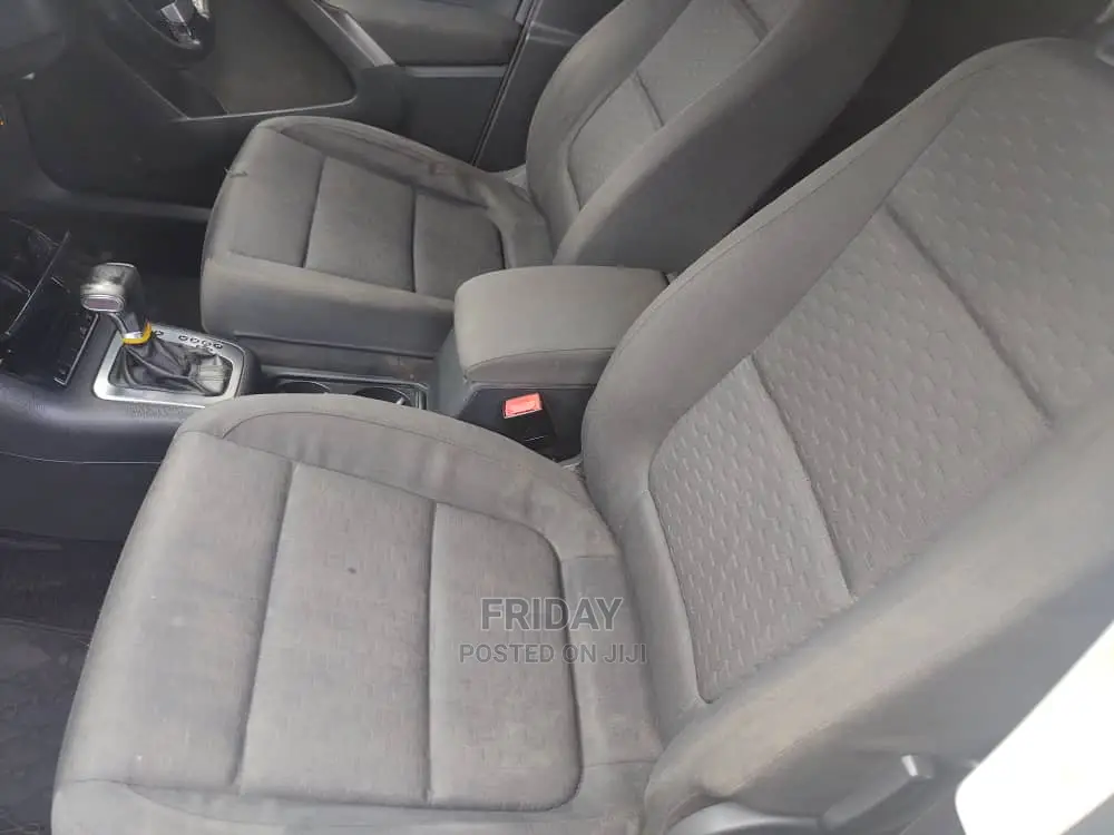 Volkswagen Touareg 2010 White