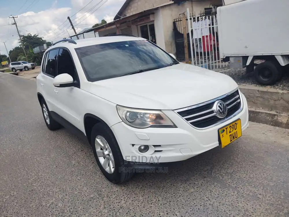 Volkswagen Touareg 2010 White