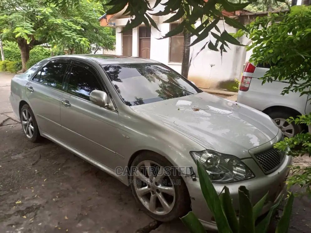 Toyota Crown 2007 Silver
