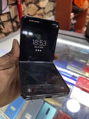 Samsung Galaxy Z Flip4 256 GB Black