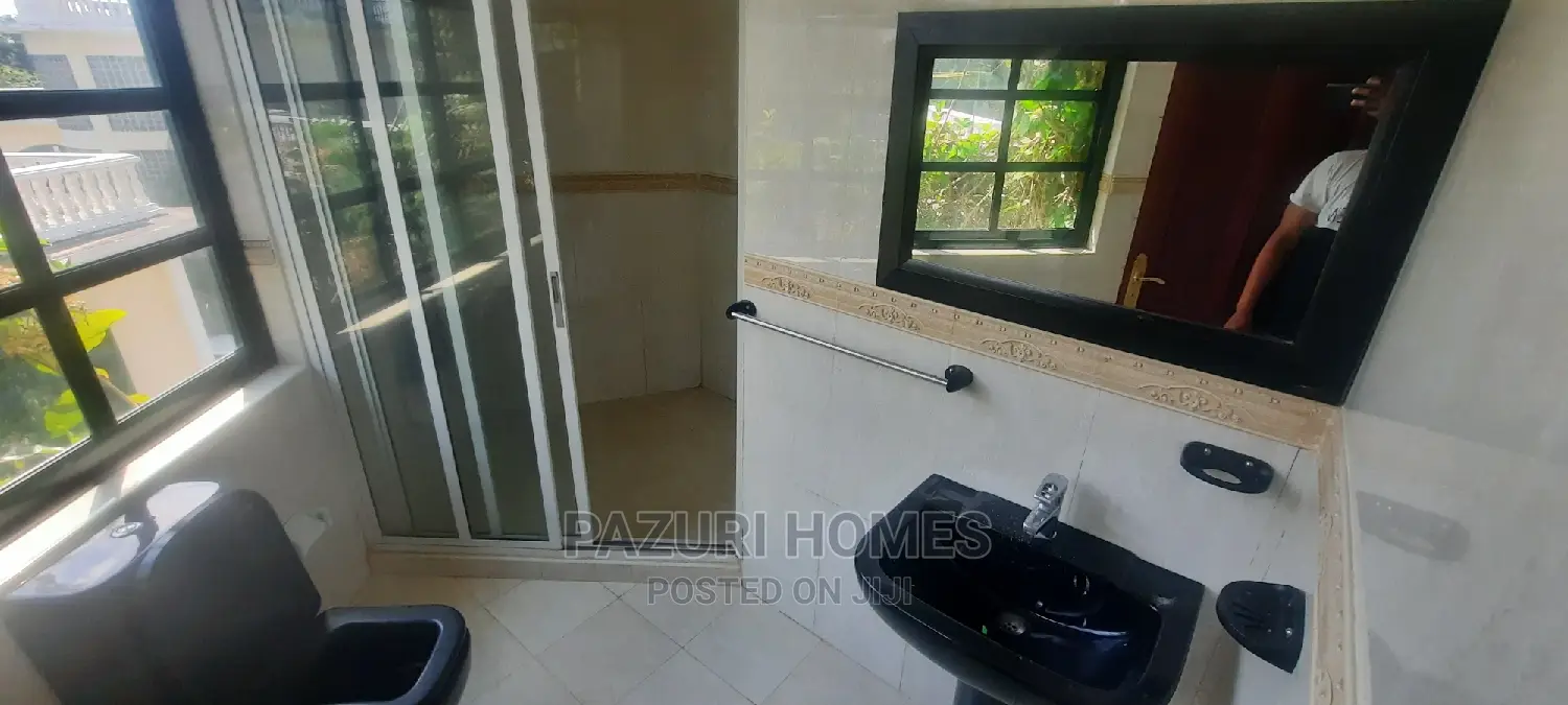 Furnished 3bdrm Apartment in Masaki Beach for rent