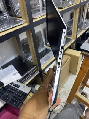 Laptop HP EliteBook 840 G3 8GB Intel Core I5 HDD+SSD 500GB