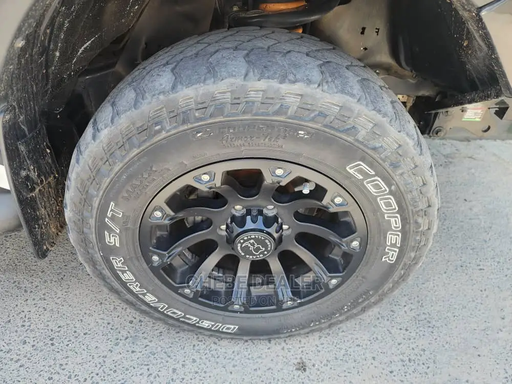 Toyota Hilux 2017 White