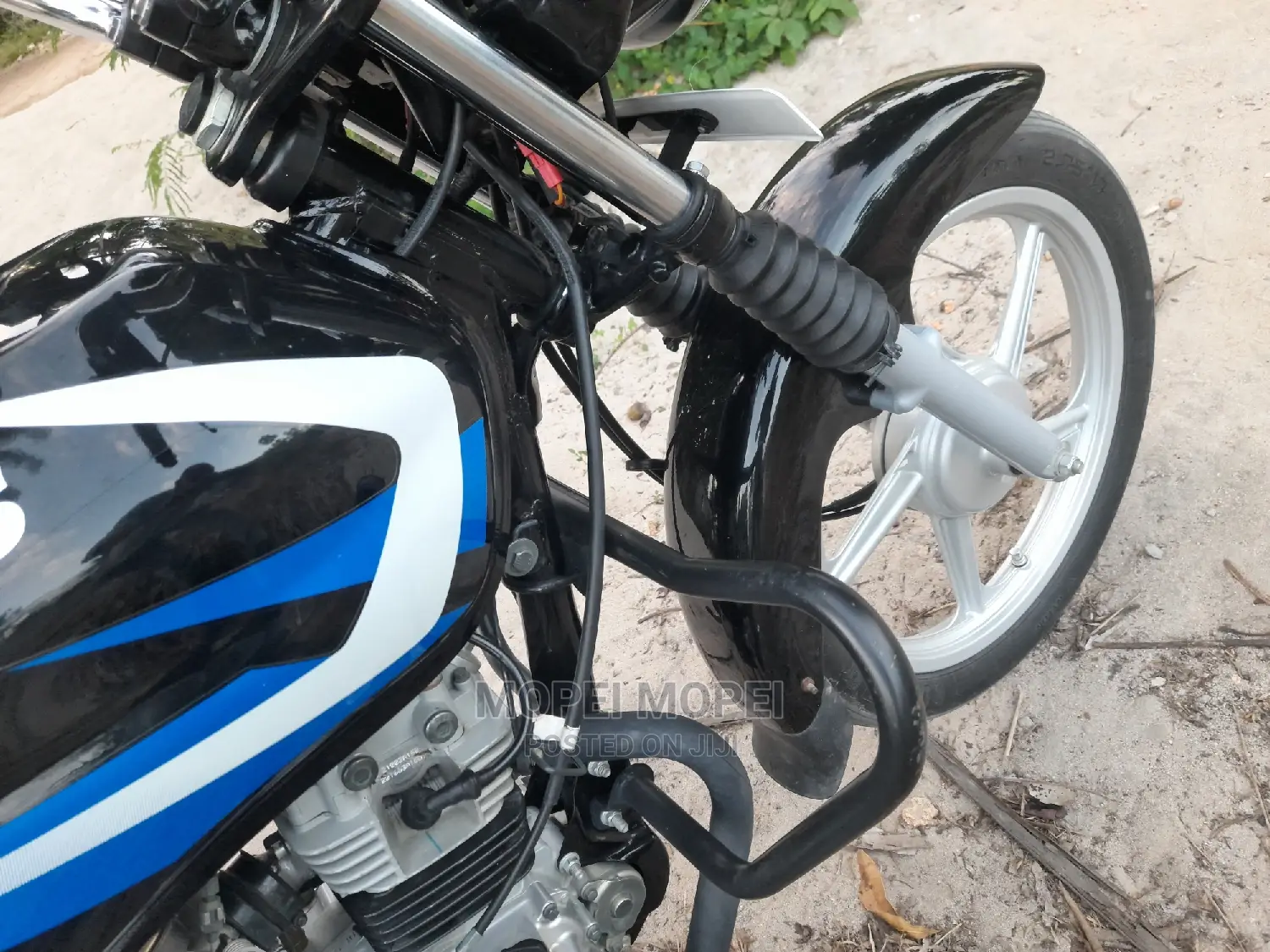 TVS HLX 125 2023 Black