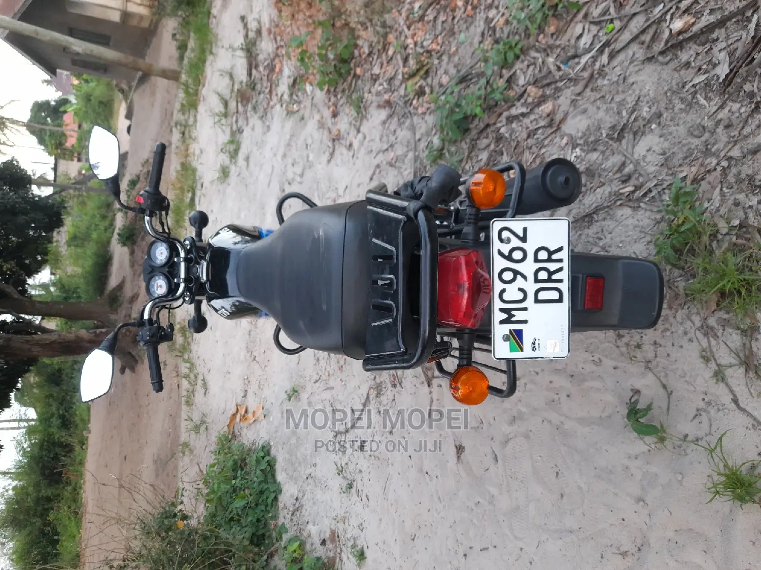 TVS HLX 125 2023 Black