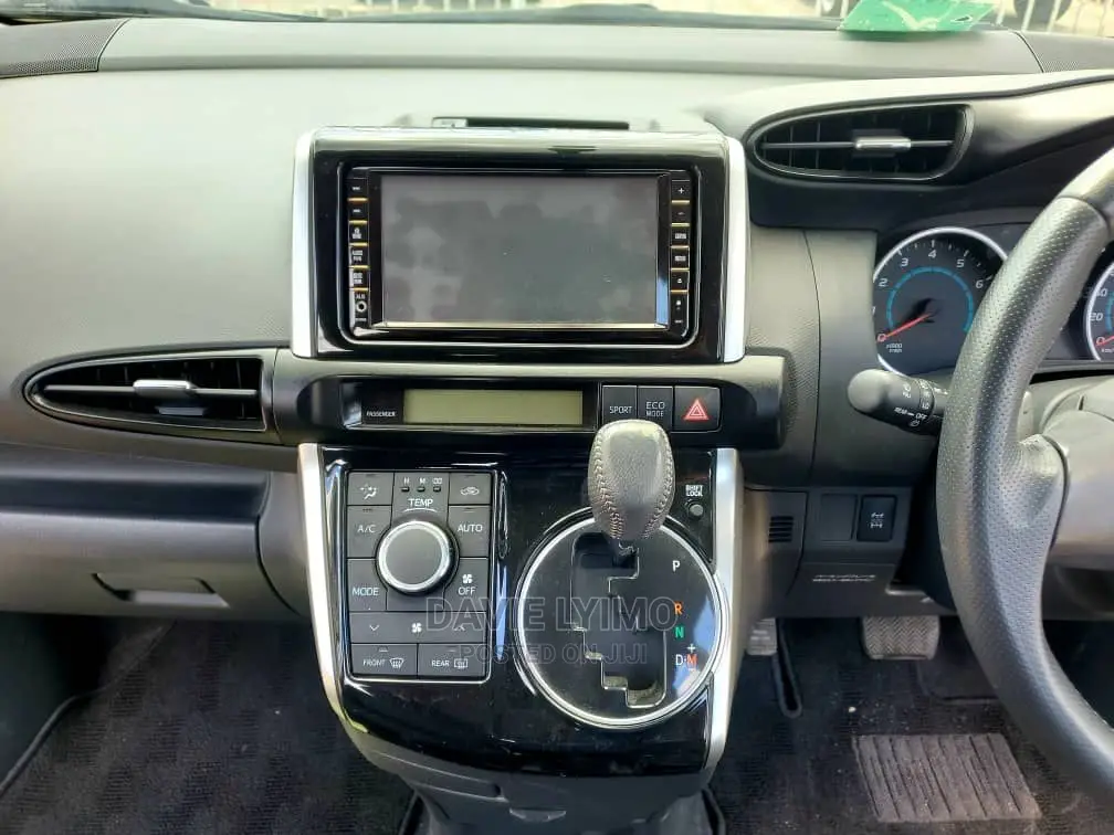 Toyota Wish 2009 Black