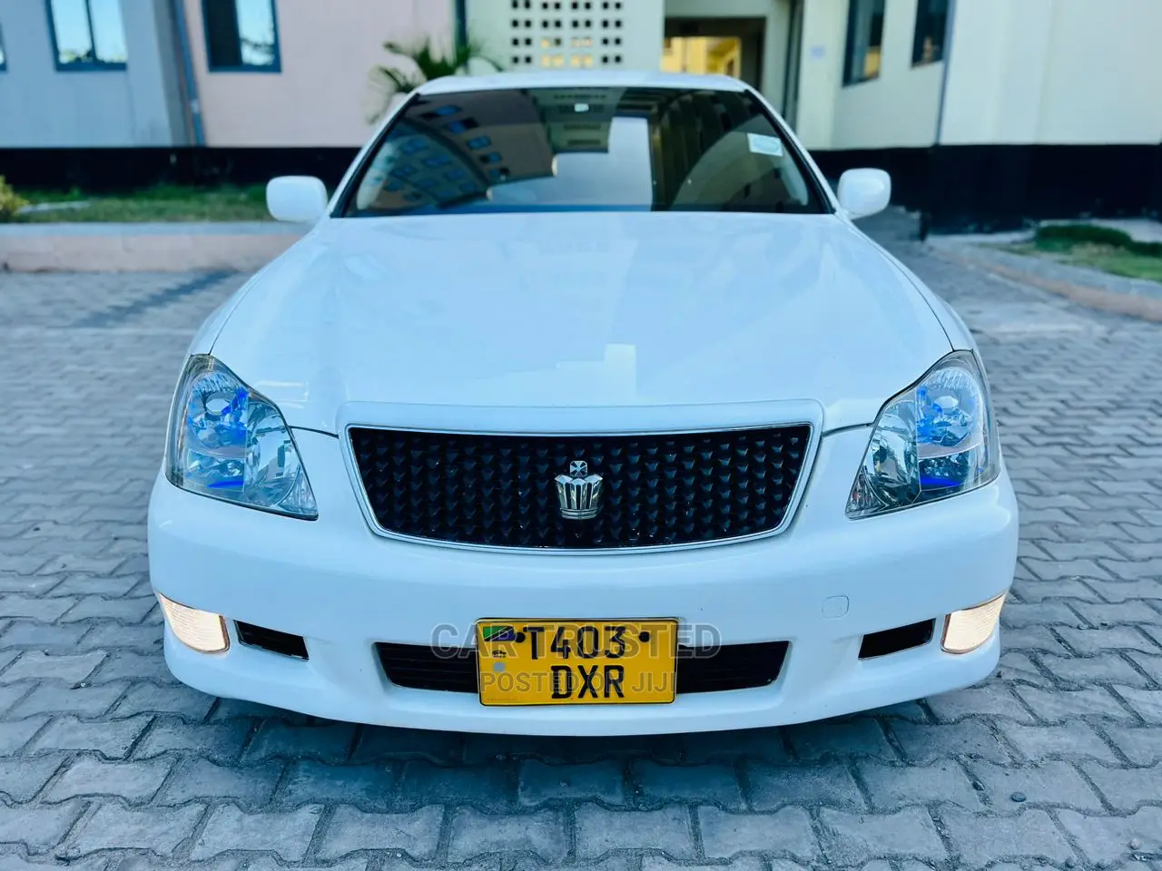 Toyota Crown 2006 White